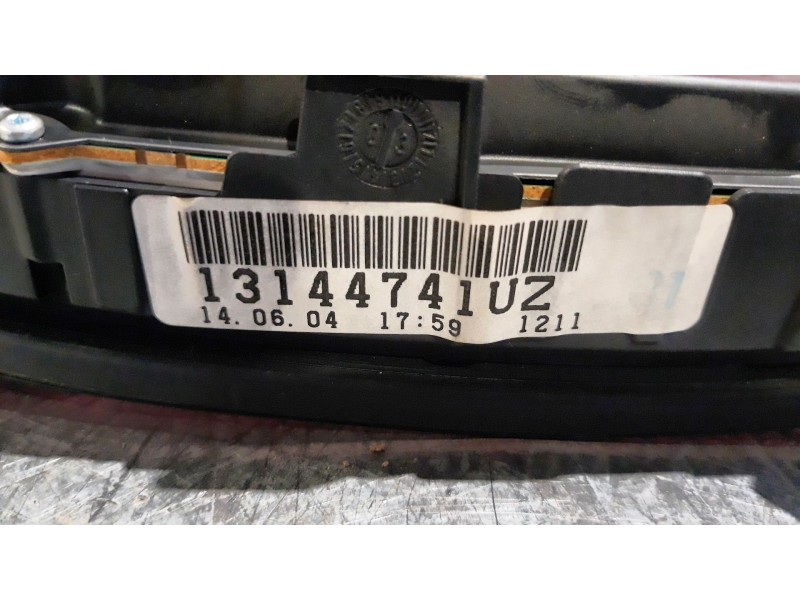 Recambio de cuadro instrumentos para opel vectra c berlina  | 0.02 - 0.05  | 0.02 - 0.05 referencia OEM IAM 13144741UZ 110080166