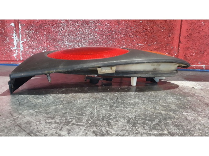 Recambio de piloto trasero derecho para renault megane i coach/coupe (da0) 1.6 | 0.96 - 0.99 1.6 | 0.96 - 0.99 referencia OEM IA