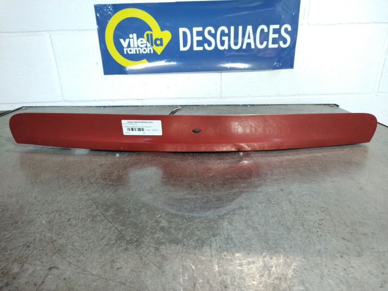 Recambio de piloto matricula para nissan qashqai 2.0 dci acenta 4x2 referencia OEM IAM    Recambio de piloto matricula para nissan qashqai 2.0 dci acenta 4x2 referencia OEM IAM