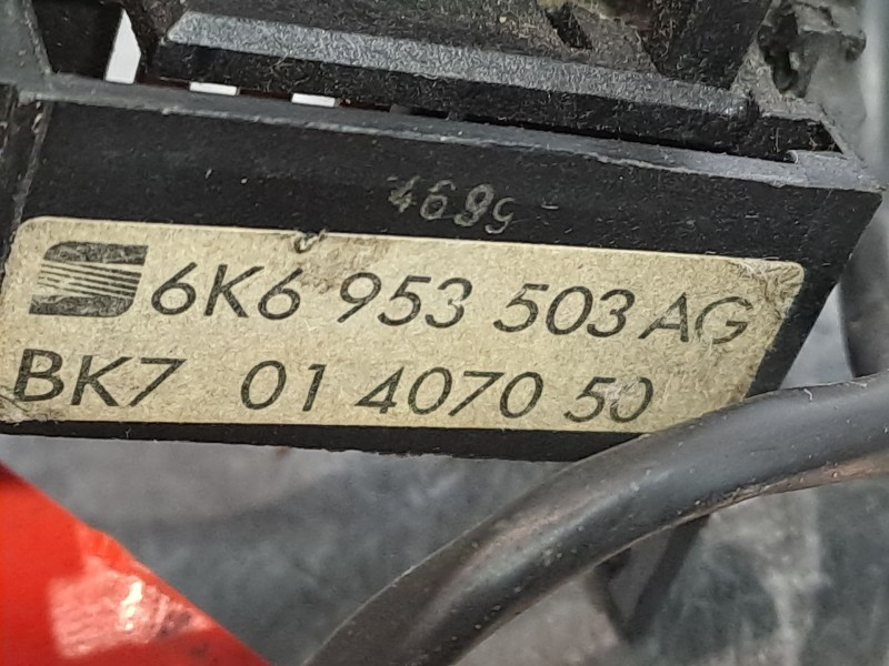 Recambio de mando limpia para seat ibiza (6k1) 1.9 tdi referencia OEM IAM 6K6953503AG 01407050  Recambio de mando limpia para seat ibiza (6k1) 1.9 tdi referencia OEM IAM 6K6953503AG 01407050