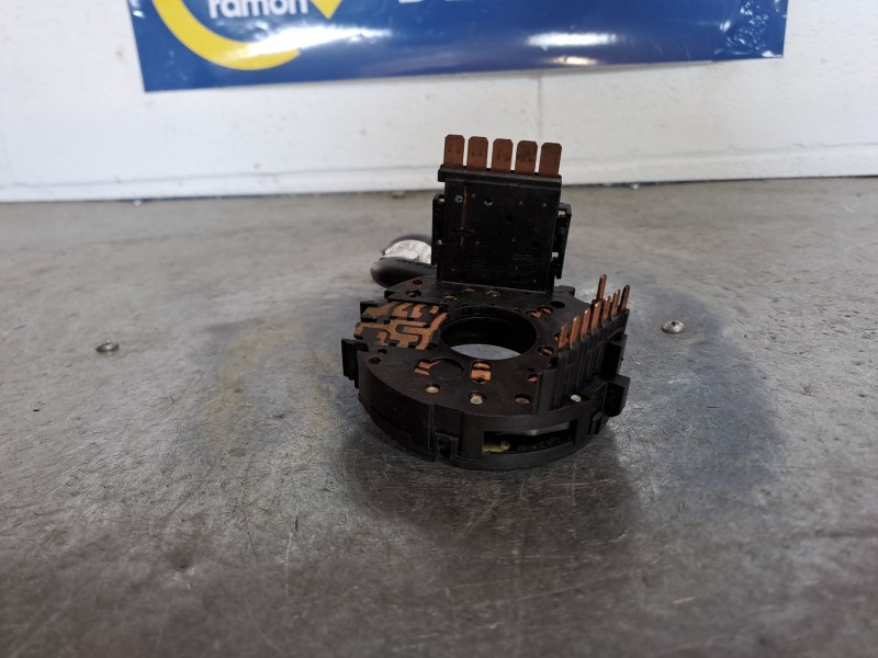 Recambio de mando intermitentes para seat ibiza (6k1) 1.9 tdi referencia OEM IAM    Recambio de mando intermitentes para seat ibiza (6k1) 1.9 tdi referencia OEM IAM