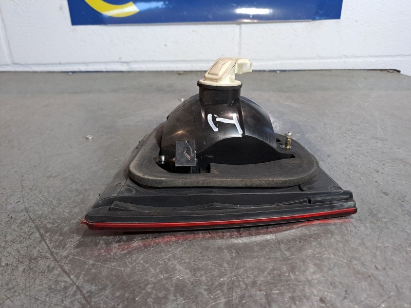 Recambio de piloto porton izquierdo para seat ibiza (6k1) 1.9 tdi referencia OEM IAM    Recambio de piloto porton izquierdo para seat ibiza (6k1) 1.9 tdi referencia OEM IAM