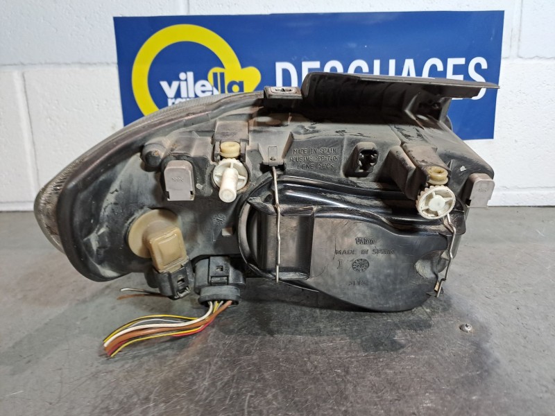Recambio de faro izquierdo para seat ibiza (6k1) 1.9 tdi referencia OEM IAM    Recambio de faro izquierdo para seat ibiza (6k1) 1.9 tdi referencia OEM IAM