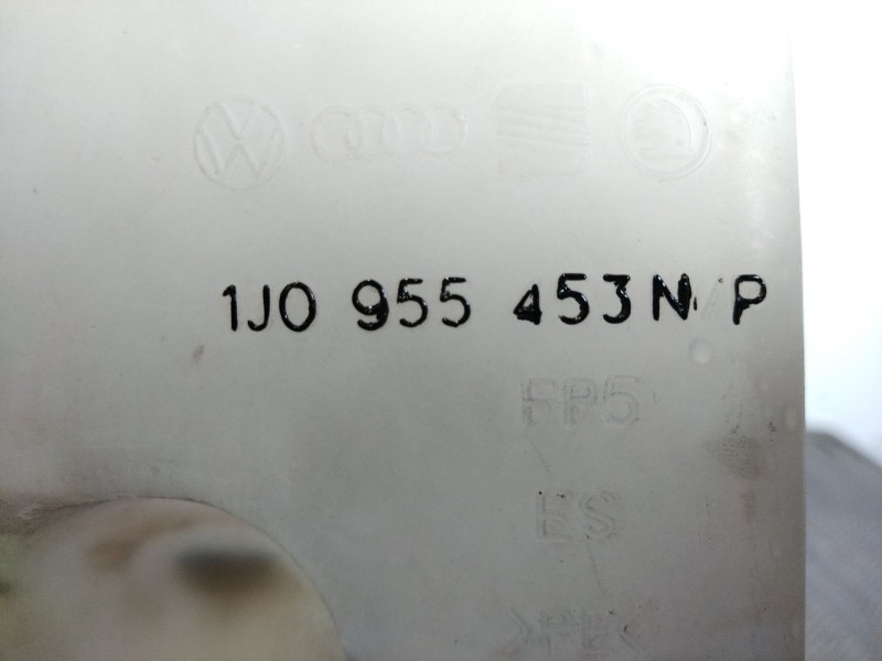 Recambio de deposito limpia para seat toledo (1m2) 2.3 vr5 cat (agz) referencia OEM IAM 1J0955453N 1J0955453P 