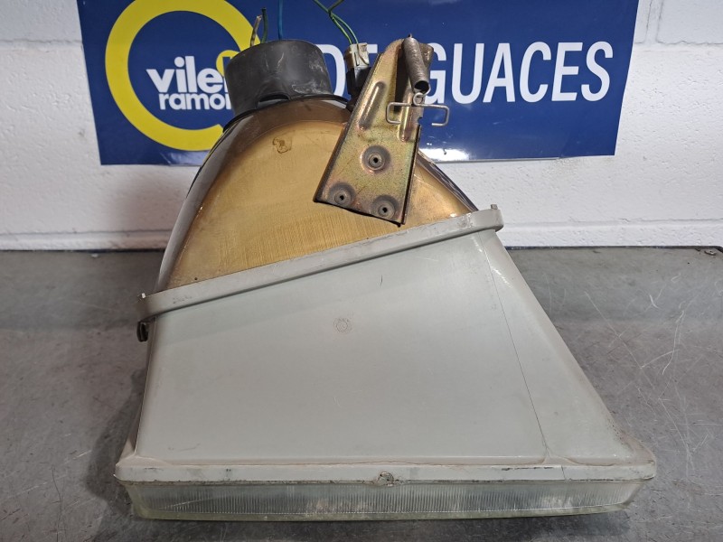 Recambio de faro izquierdo para peugeot 309 sr | 0.86 - ... sr | 0.86 - ... referencia OEM IAM   