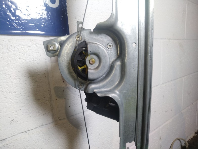 Recambio de elevalunas delantero izquierdo para renault scenic ii 1.9 dci diesel referencia OEM IAM   