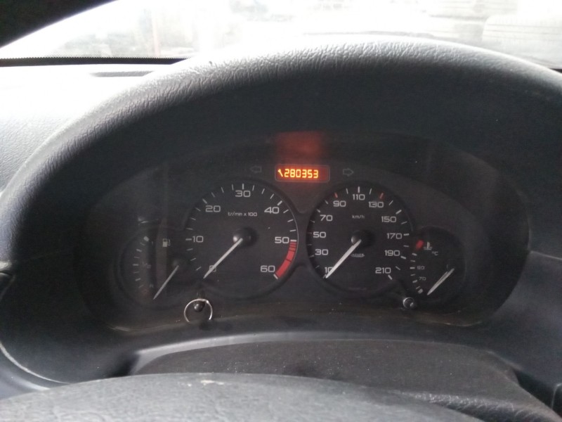 peugeot partner (s2)  | 0.02 - 0.08 del año 2002 peugeot partner (s2)  | 0.02 - 0.08 del año 2002