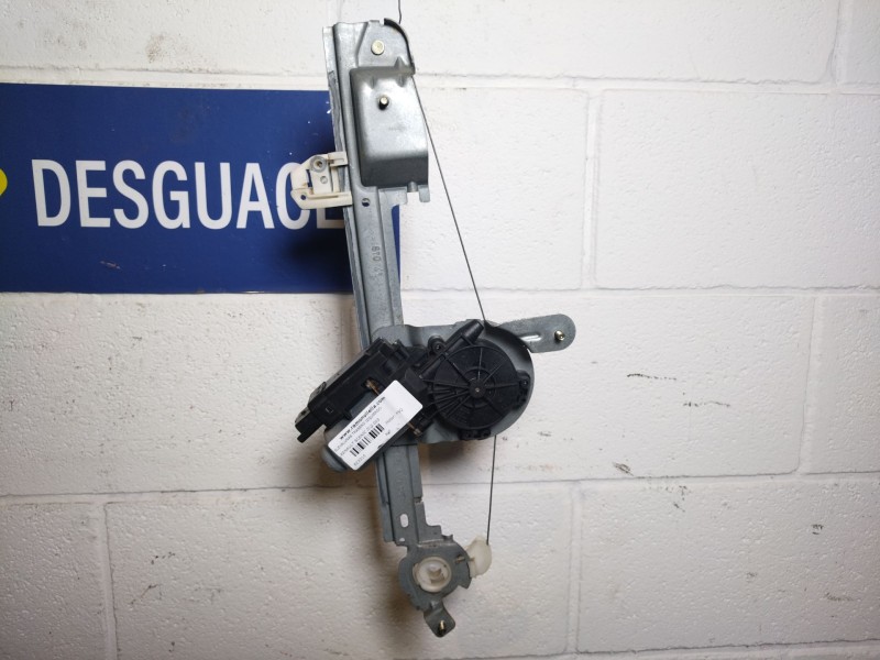 Recambio de elevalunas trasero izquierdo para renault scenic ii 1.9 dci diesel referencia OEM IAM   