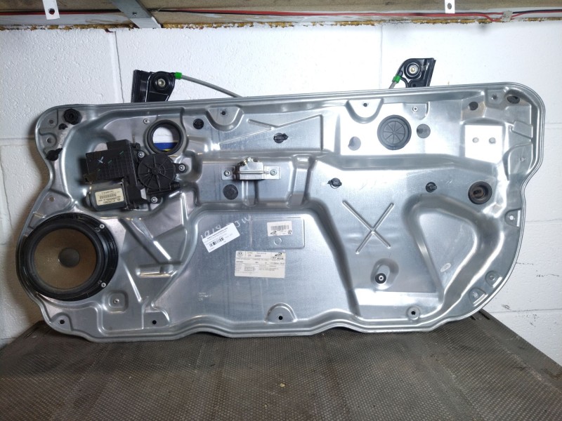 Recambio de elevalunas delantero izquierdo para volkswagen polo (9n1) 1.4 tdi referencia OEM IAM 6Q3837402S   Recambio de elevalunas delantero izquierdo para volkswagen polo (9n1) 1.4 tdi referencia OEM IAM 6Q3837402S