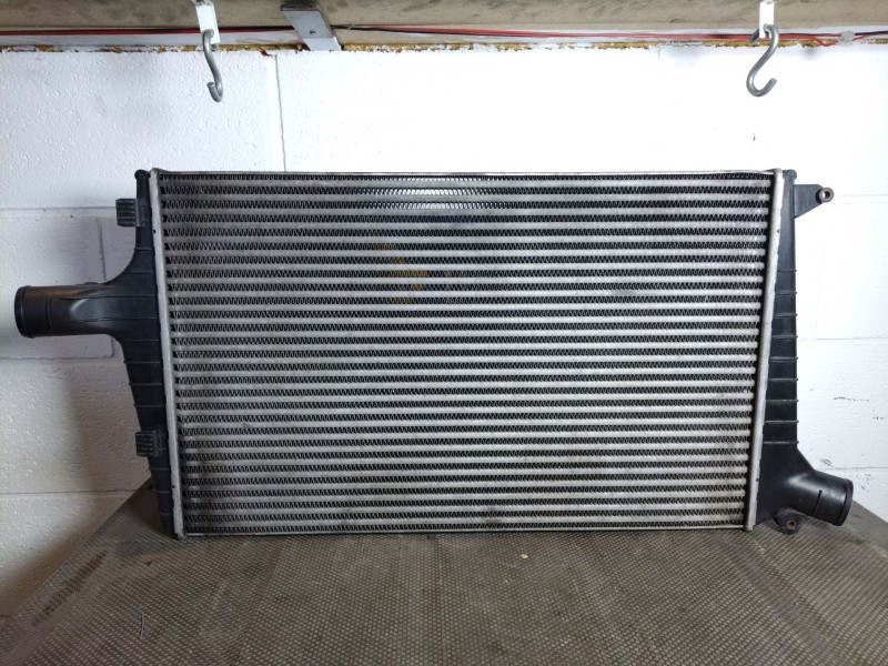 Recambio de intercooler para audi a6 berlina (4b2) 2.5 tdi referencia OEM IAM    Recambio de intercooler para audi a6 berlina (4b2) 2.5 tdi referencia OEM IAM