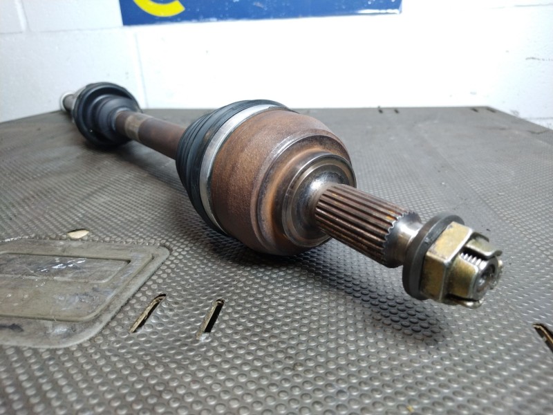 Recambio de transmision delantera derecha para renault scenic ii 1.9 dci diesel referencia OEM IAM 8200436366  