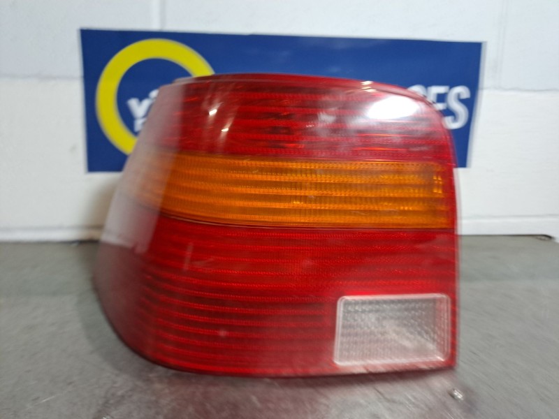 Recambio de piloto trasero izquierdo para volkswagen golf iv berlina (1j1) 1.6 | 0.97 - ... 1.6 | 0.97 - ... referencia OEM IAM 