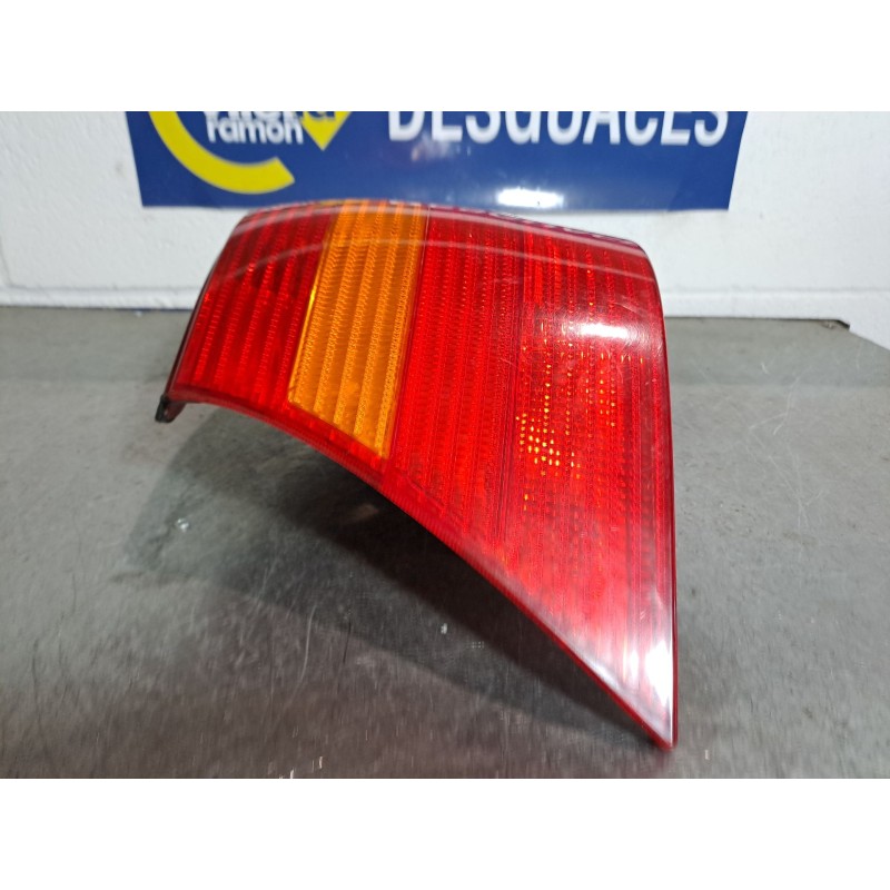 Recambio de piloto trasero izquierdo para volkswagen golf iv berlina (1j1) 1.6 | 0.97 - ... 1.6 | 0.97 - ... referencia OEM IAM 