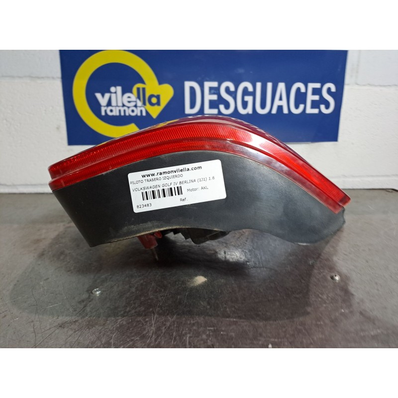 Recambio de piloto trasero izquierdo para volkswagen golf iv berlina (1j1) 1.6 | 0.97 - ... 1.6 | 0.97 - ... referencia OEM IAM 