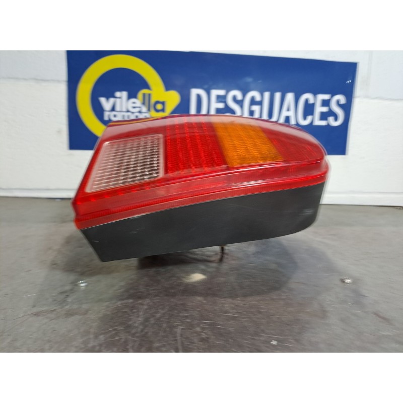 Recambio de piloto trasero izquierdo para volkswagen golf iv berlina (1j1) 1.6 | 0.97 - ... 1.6 | 0.97 - ... referencia OEM IAM 
