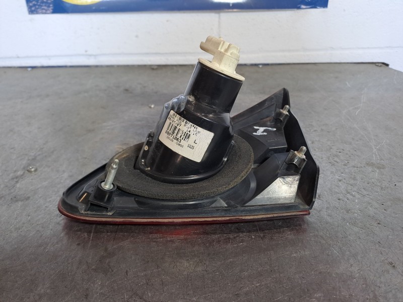 Recambio de piloto porton izquierdo para nissan qashqai (j10)  | 0.07 - ...  | 0.07 - ... referencia OEM IAM    Recambio de piloto porton izquierdo para nissan qashqai (j10)  | 0.07 - ...  | 0.07 - ... referencia OEM IAM