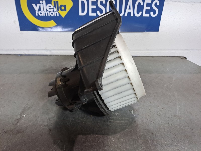 Recambio de motor calefaccion para opel astra h berlina referencia OEM IAM 52407543 L073A30  Recambio de motor calefaccion para opel astra h berlina referencia OEM IAM 52407543 L073A30