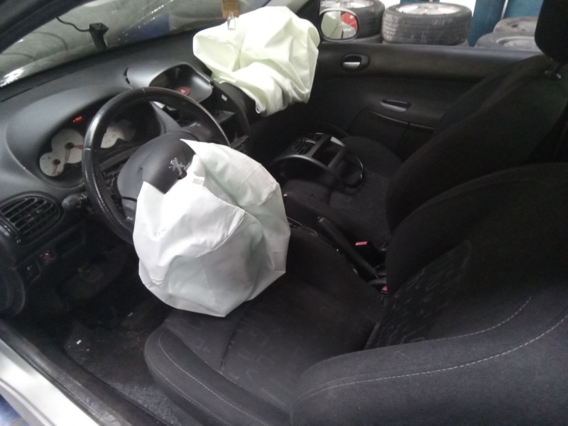 peugeot 206 berlina 2.0 hdi cat | 0.98 - ... del año 2004 peugeot 206 berlina 2.0 hdi cat | 0.98 - ... del año 2004