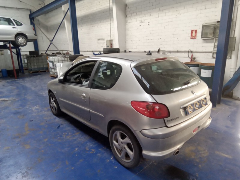 peugeot 206 berlina 2.0 hdi cat | 0.98 - ... del año 2004 peugeot 206 berlina 2.0 hdi cat | 0.98 - ... del año 2004