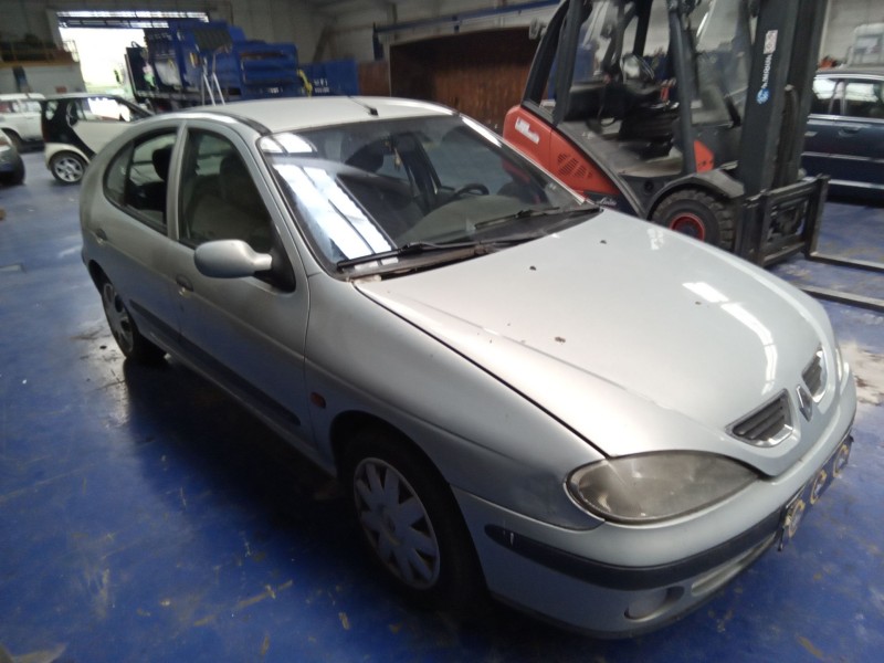 renault megane i fase 2 berlina (ba0)  | 0.99 - 0.02 del año 2001 renault megane i fase 2 berlina (ba0)  | 0.99 - 0.02 del año 2001