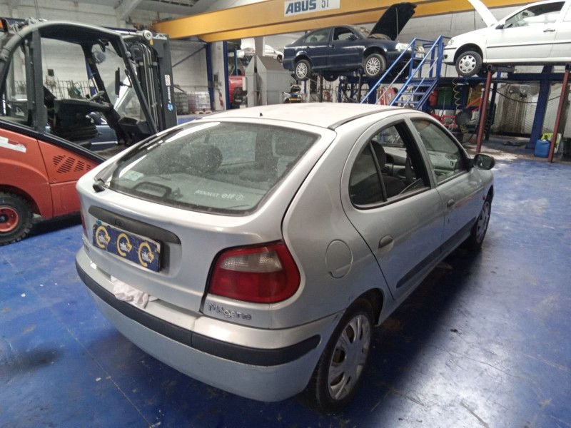 renault megane i fase 2 berlina (ba0)  | 0.99 - 0.02 del año 2001 renault megane i fase 2 berlina (ba0)  | 0.99 - 0.02 del año 2001