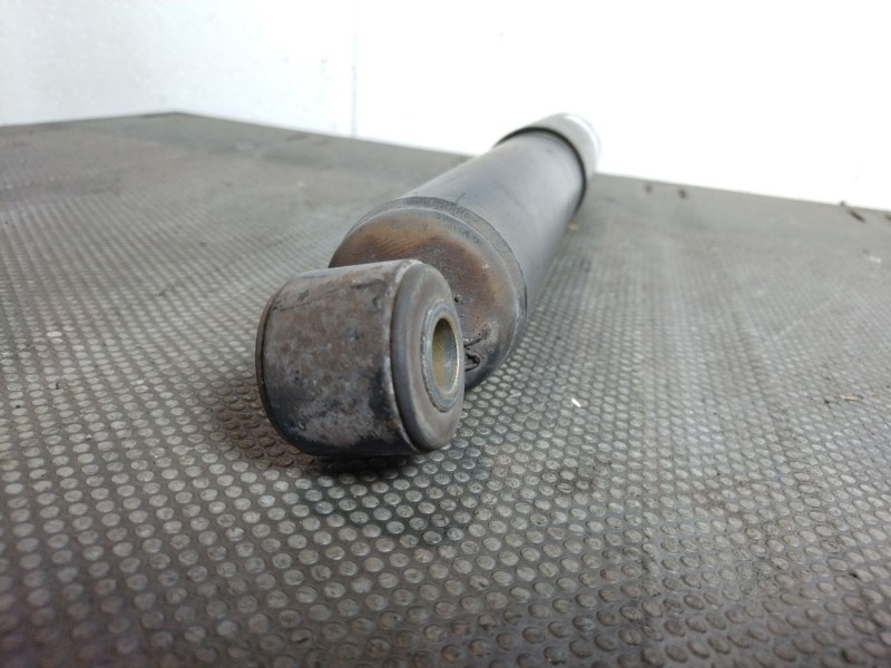 Recambio de amortiguador trasero derecho para peugeot boxer autobús (230p) 2.8 hdi referencia OEM IAM   