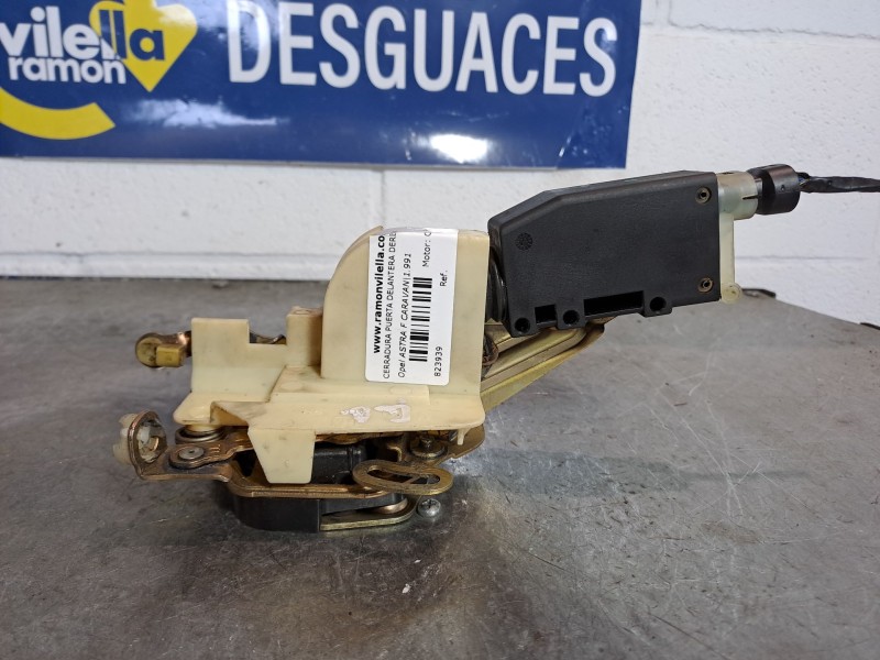 Recambio de cerradura puerta delantera derecha para opel astra f caravan 1.6 cat referencia OEM IAM   