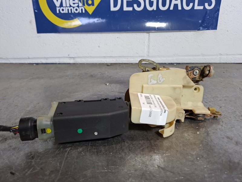 Recambio de cerradura puerta delantera derecha para opel astra f caravan 1.6 cat referencia OEM IAM   