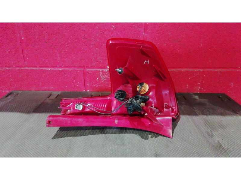 Recambio de piloto trasero izquierdo para citroen c4 berlina collection | 06.04 - 12.08 collection | 06.04 - 12.08 referencia OE