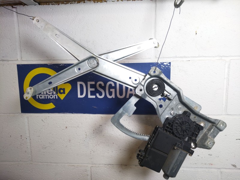 Recambio de elevalunas delantero izquierdo para opel astra f caravan 1.6 cat referencia OEM IAM   