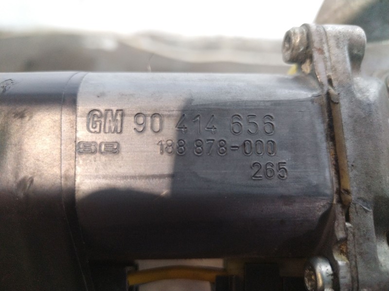 Recambio de elevalunas delantero derecho para opel astra f caravan 1.6 cat referencia OEM IAM 90360544 90414656 