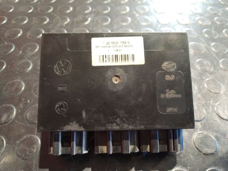 Recambio de centralita cierre para seat toledo (1m2) sport | 12.01 - 12.04 sport | 12.01 - 12.04 referencia OEM IAM 1J0959799S  