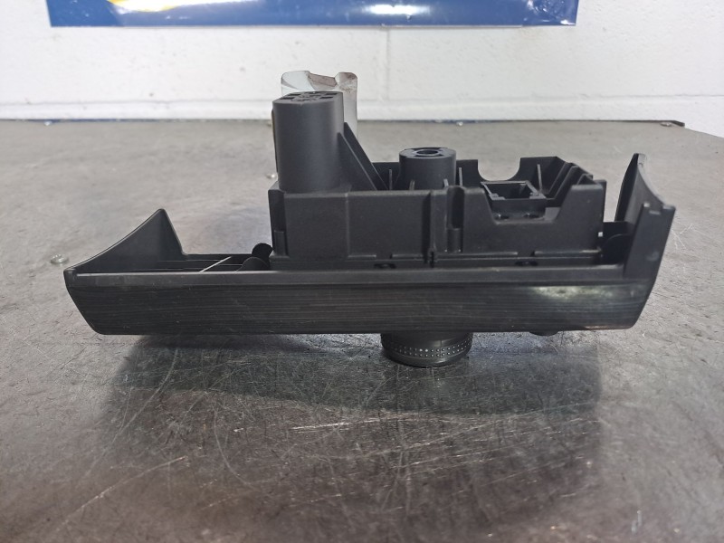 Recambio de mando luces para opel astra h berlina referencia OEM IAM 13100141ZQ  