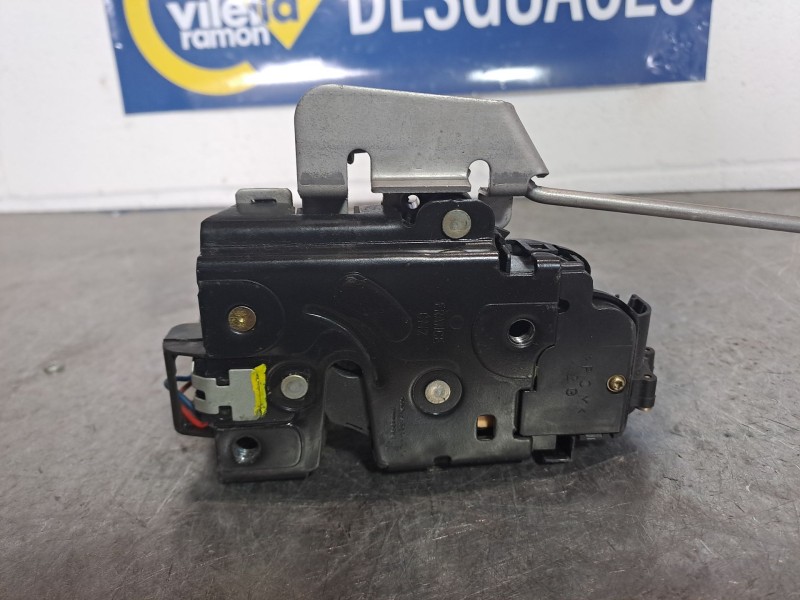Recambio de cerradura puerta delantera izquierda para audi a4 avant (8e) 1.9 tdi referencia OEM IAM 4B1837015G  
