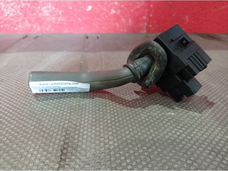 Recambio de mando intermitentes para volvo v40 familiar 1.9 diesel | 0.95 - 0.05 1.9 diesel | 0.95 - 0.05 referencia OEM IAM   