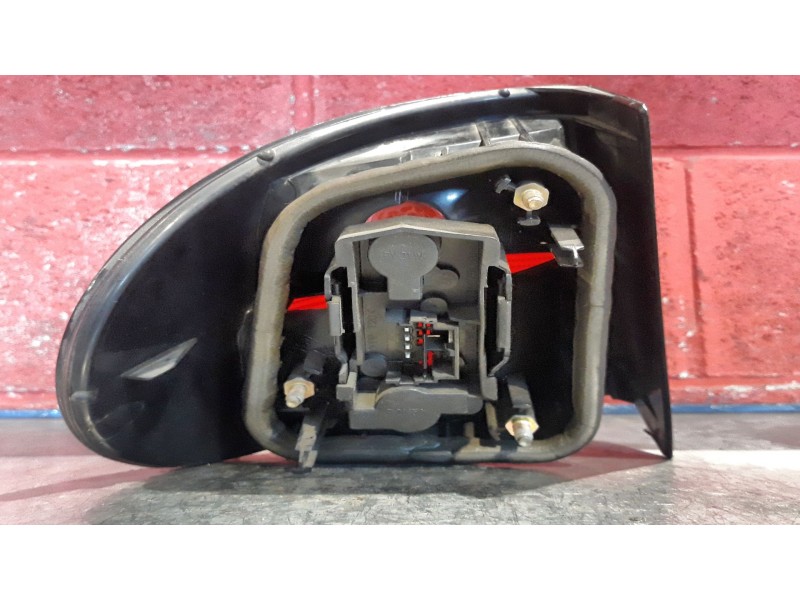 Recambio de piloto trasero derecho para renault megane classic alize 1.6e referencia OEM IAM   