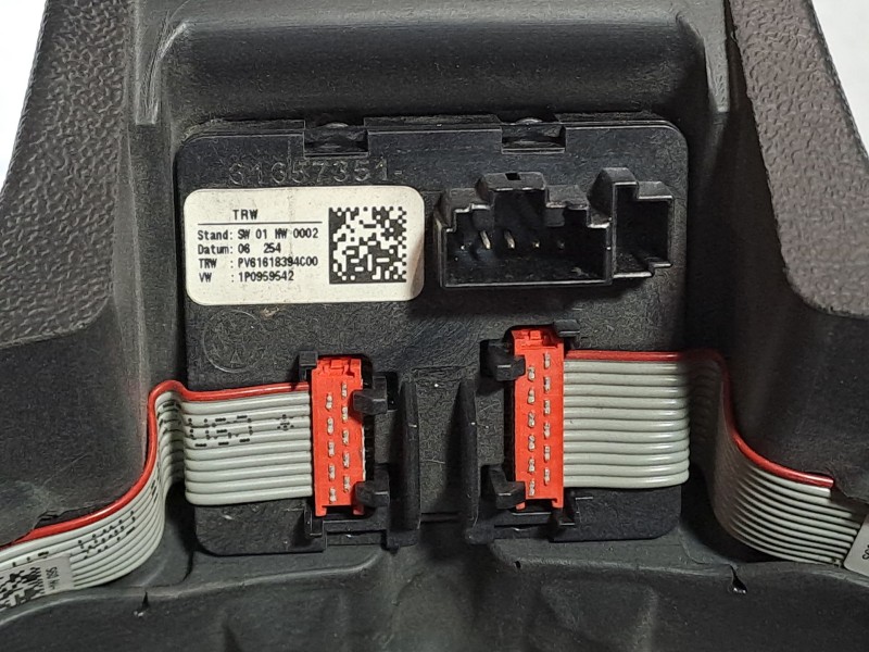 Recambio de volante para seat leon 2.0 tdi 140 style referencia OEM IAM   