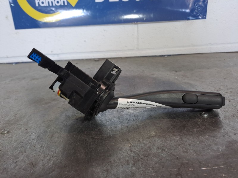 Recambio de mando limpia para seat leon 2.0 tdi 140 style referencia OEM IAM 1K0953519A  