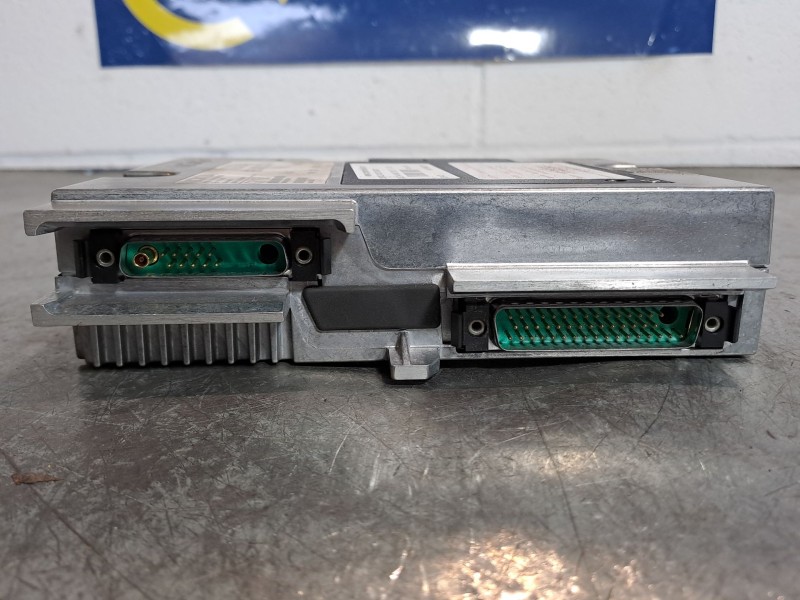 Recambio de centralita red de abordo para audi a4 avant (8e) 3.0 | 05.01 - 12.04 3.0 | 05.01 - 12.04 referencia OEM IAM 8E086233