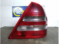 Recambio de piloto trasero derecho para mercedes clase c (w203) berlina 2.7 cdi 20v cat referencia OEM IAM