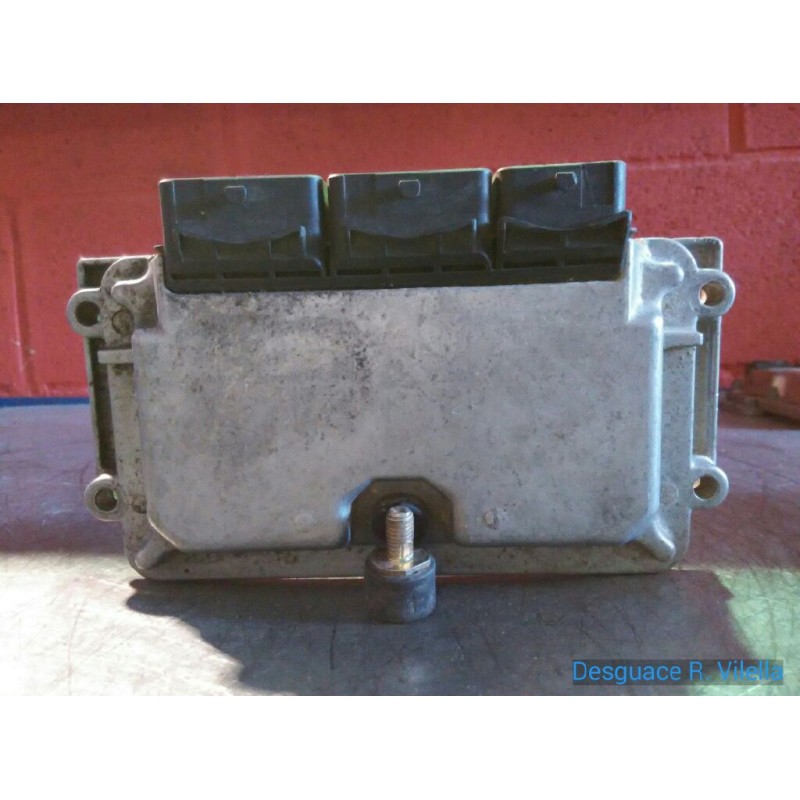 Recambio de centralita motor uce para citroen saxo 1.5 d sx | 07.96 - 12.99 1.5 d sx | 07.96 - 12.99 referencia OEM IAM 02810018