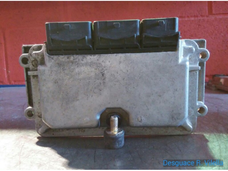 Recambio de centralita motor uce para citroen saxo 1.5 d sx | 07.96 - 12.99 1.5 d sx | 07.96 - 12.99 referencia OEM IAM 02810018