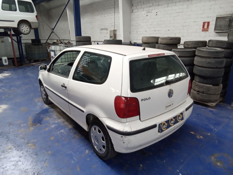 volkswagen polo berlina (6n2) conceptline | 10.99 - 12.02 del año 2001 volkswagen polo berlina (6n2) conceptline | 10.99 - 12.02 del año 2001