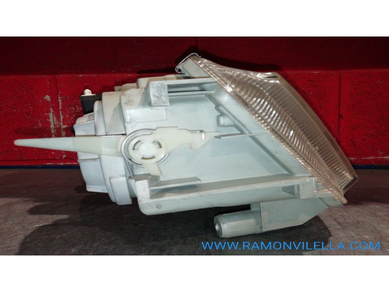 Recambio de faro derecho para renault safrane (b54) 2.1 dt | 01.95 - 12.96 2.1 dt | 01.95 - 12.96 referencia OEM IAM   