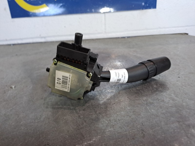 Recambio de mando limpia para kia carnival  | 0.07 - ...  | 0.07 - ... referencia OEM IAM 934204D100   Recambio de mando limpia para kia carnival  | 0.07 - ...  | 0.07 - ... referencia OEM IAM 934204D100