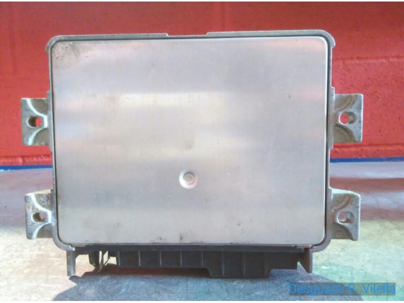 Recambio de centralita motor uce para renault twingo (co6) 1.2 (c066/67/68) | 07.96 - ... 1.2 (c066/67/68) | 07.96 - ... referen