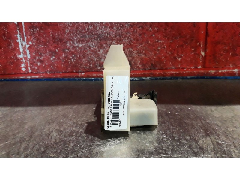 Recambio de cerra. puer. delantero derecha para renault megane i berlina hatchback (ba0) 1.9 dt alize | 01.96 - 12.97 1.9 dt ali