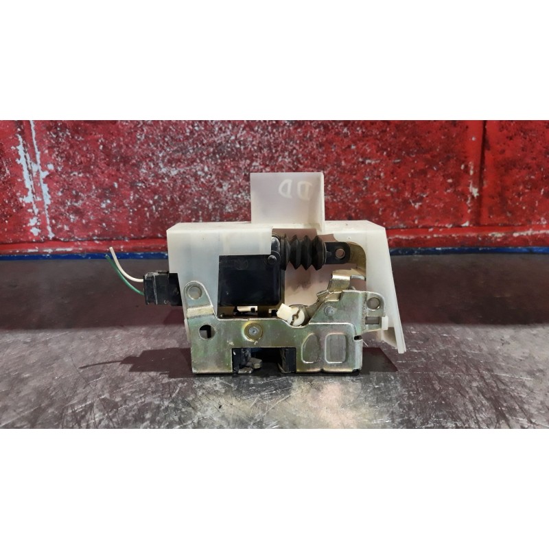 Recambio de cerra. puer. delantero derecha para renault megane i berlina hatchback (ba0) 1.9 dt alize | 01.96 - 12.97 1.9 dt ali