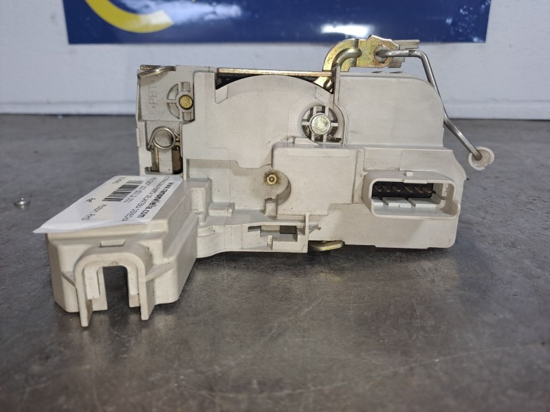 Recambio de cerradura puerta delantera derecha para peugeot 307 (s1) 2.0 hdi fap cat referencia OEM IAM   