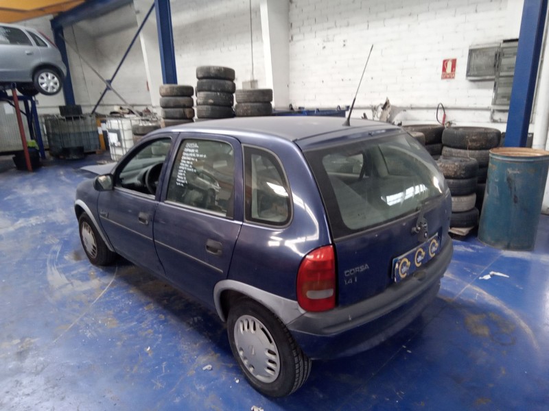opel corsa b del año 1996